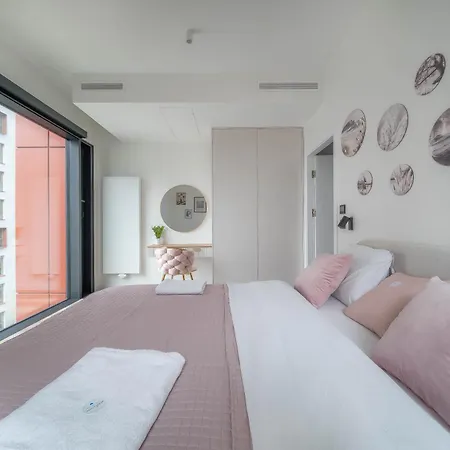Apartament Towarowa Towers Luxury Apartament, Free Parking *