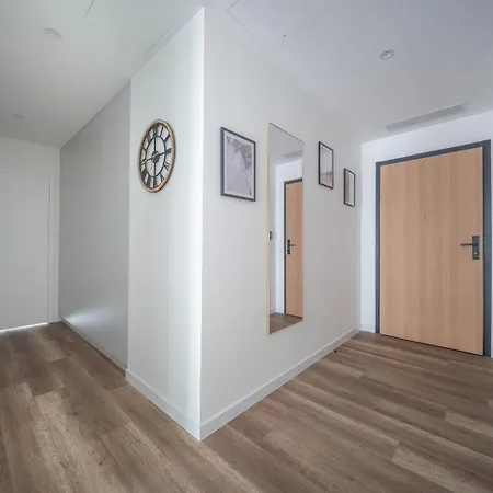 Towarowa Towers Luxury Apartament, Free Parking *